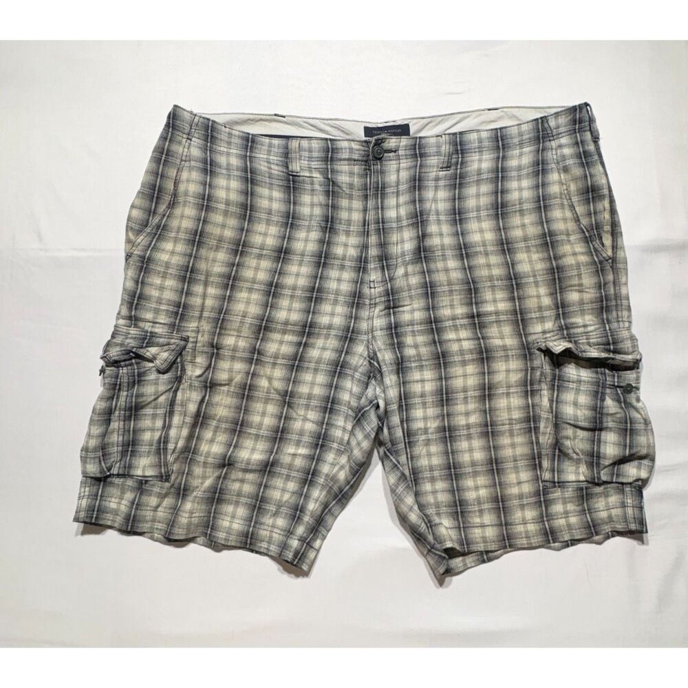 Tommy Hilfiger Plaid Cargo Shorts Men's Size 44 Gray